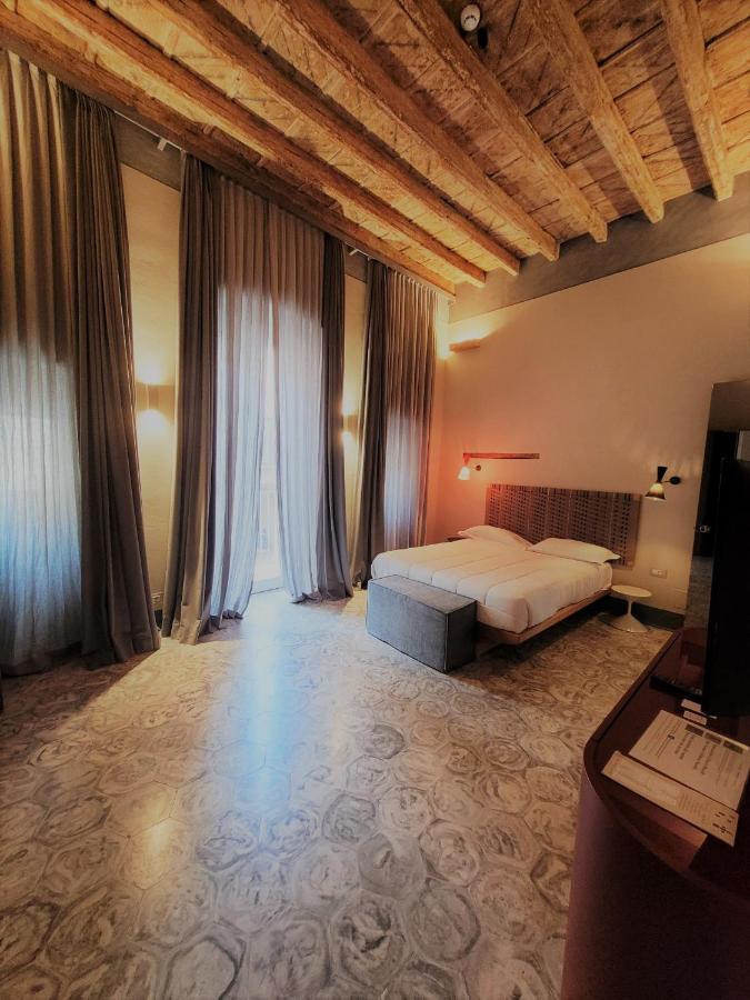 Palazzo Calo Aparthotel Bari Exterior photo